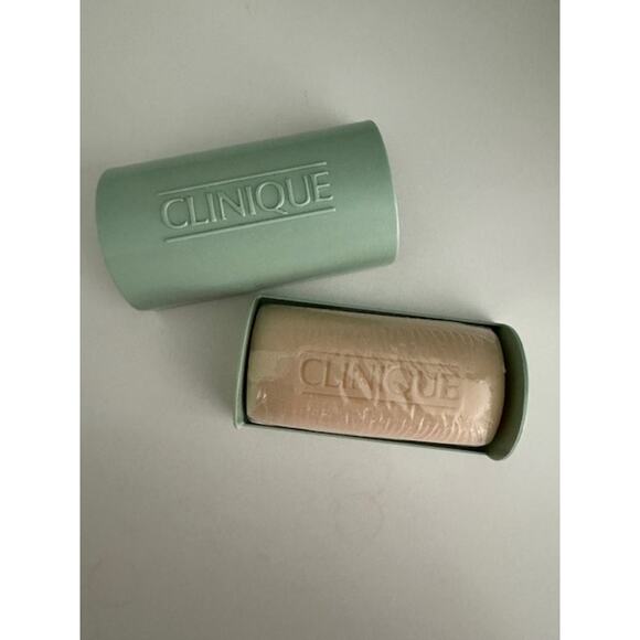Clinique Other - Clinique Facial Soap Bar 1.5 oz Vintage Retired Green Travel Case - New Sealed